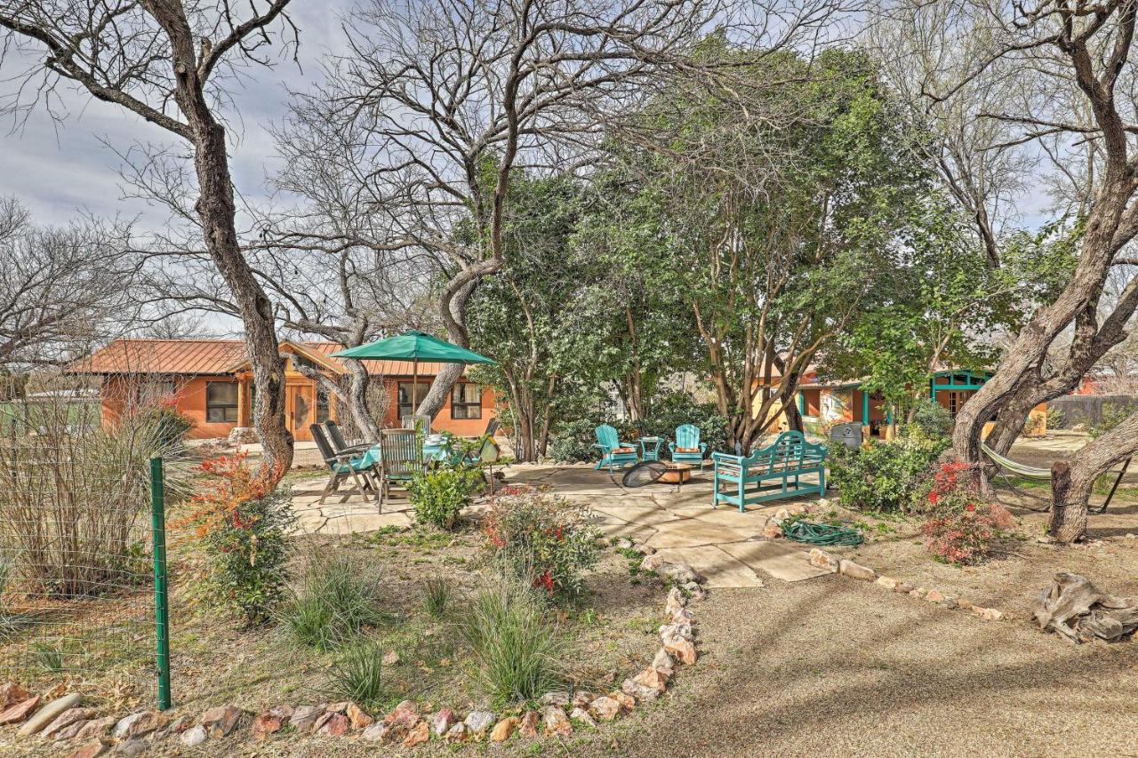 Casa Paloma 1 - Artsy Studio With Hot Tub Access! Patagonia Exterior photo